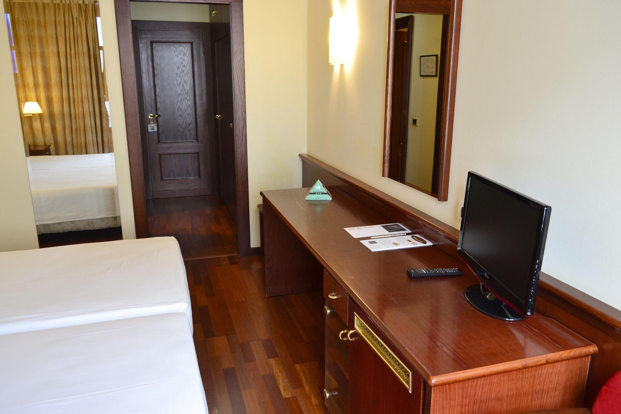 Hotel Alda El Suizo Ferrol Luaran gambar