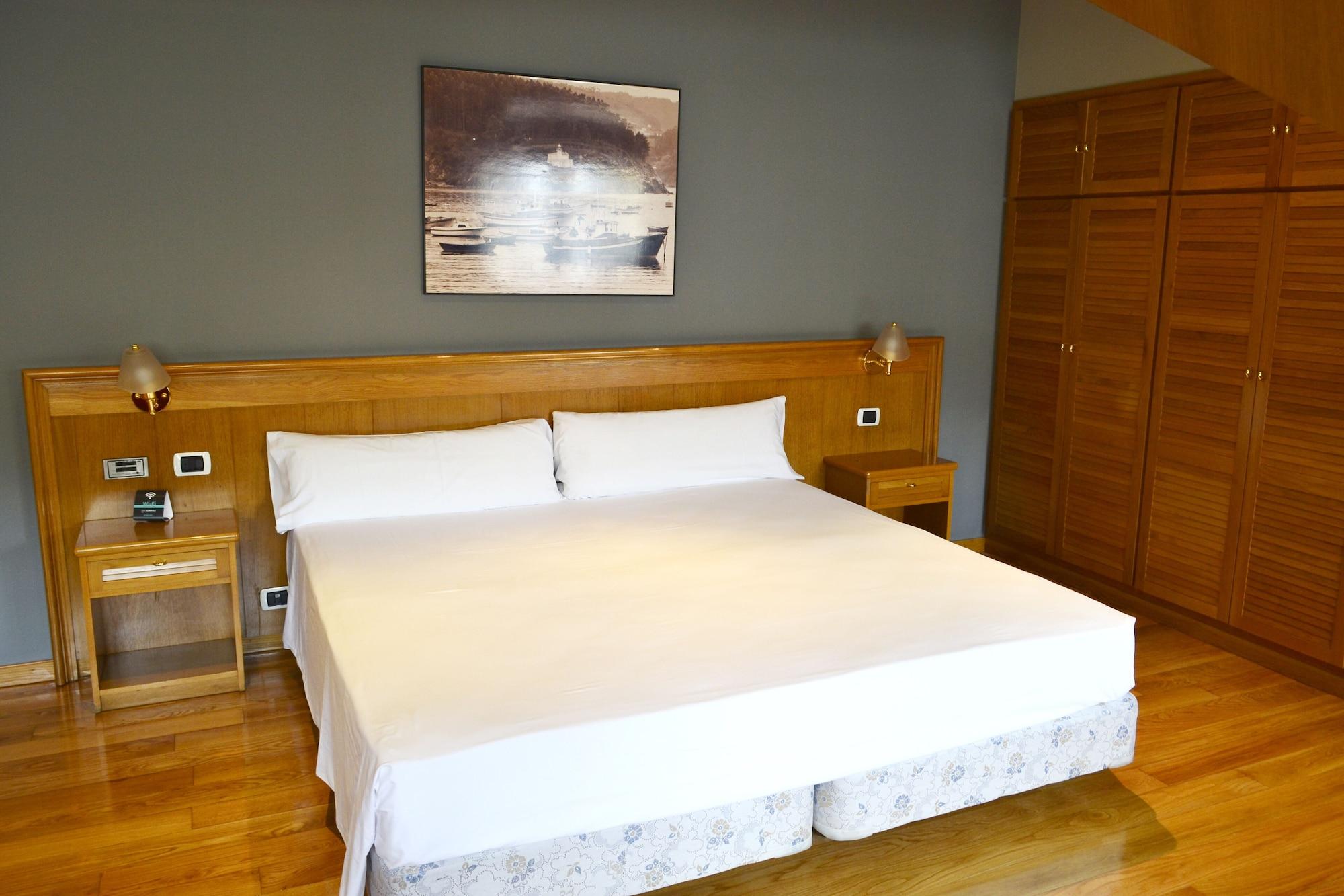Hotel Alda El Suizo Ferrol Luaran gambar