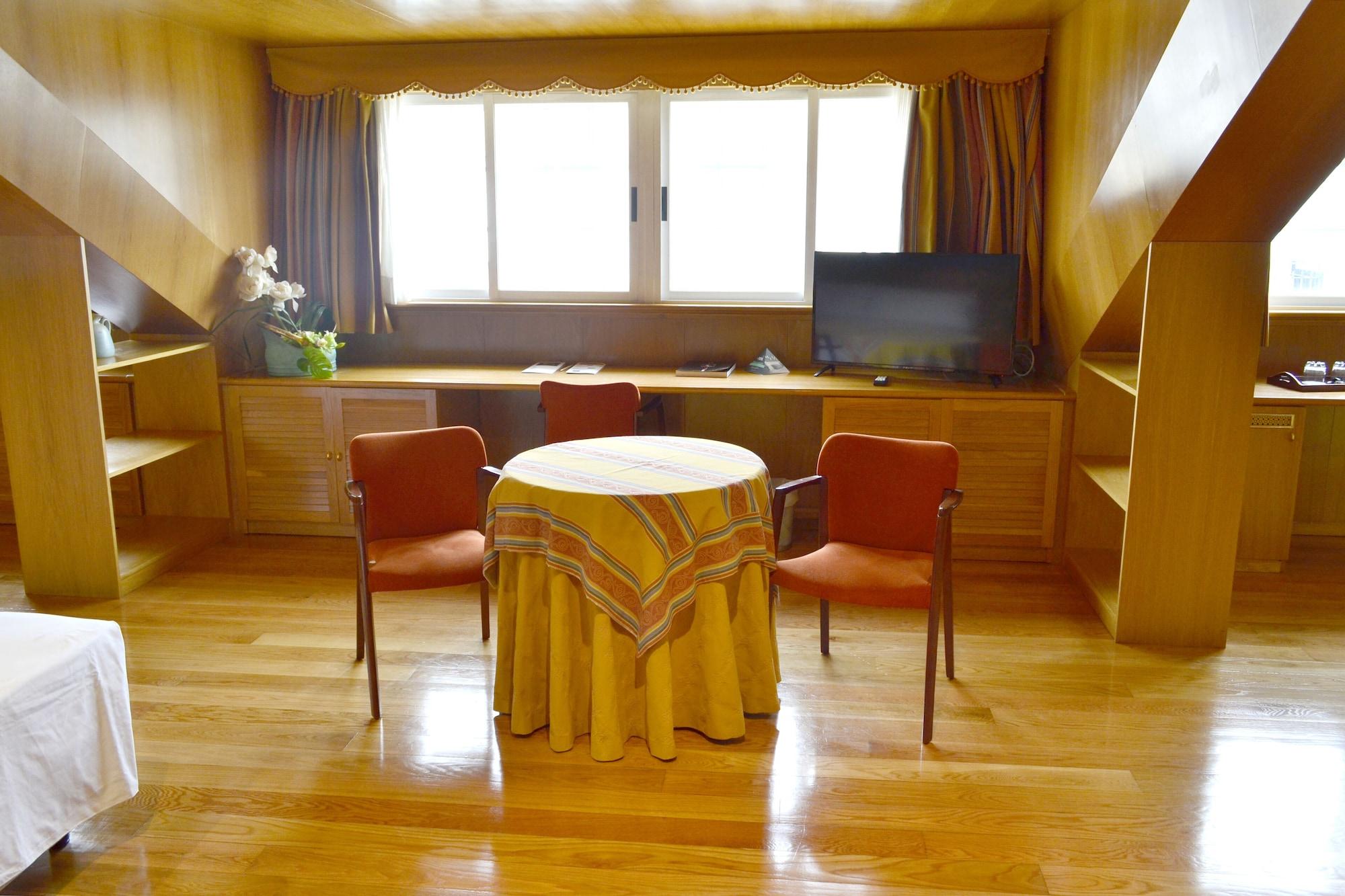 Hotel Alda El Suizo Ferrol Luaran gambar