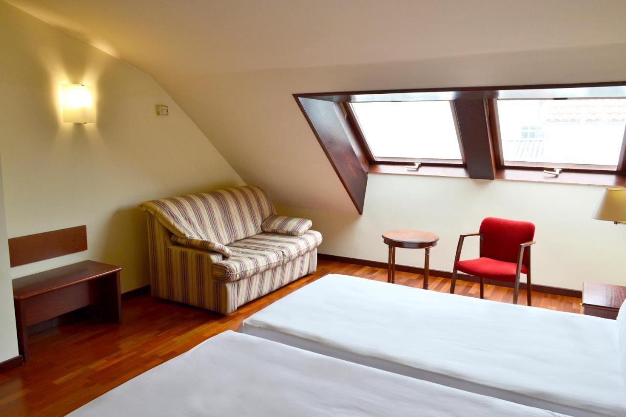 Hotel Alda El Suizo Ferrol Luaran gambar
