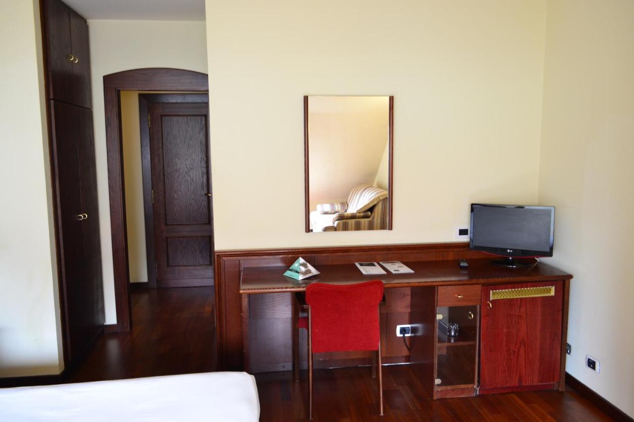 Hotel Alda El Suizo Ferrol Luaran gambar